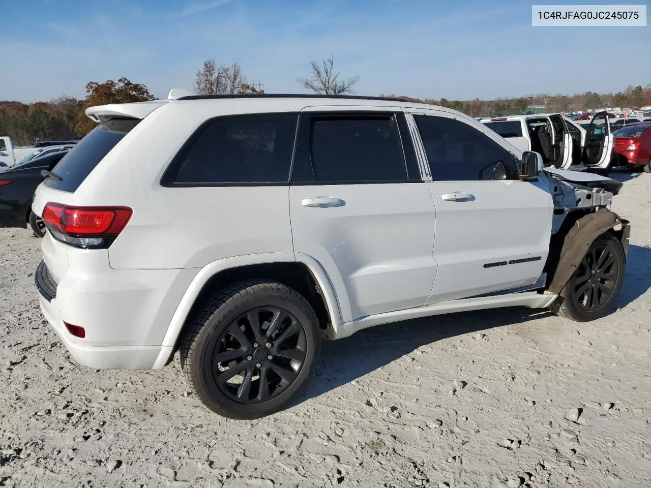 1C4RJFAG0JC245075 2018 Jeep Grand Cherokee Laredo