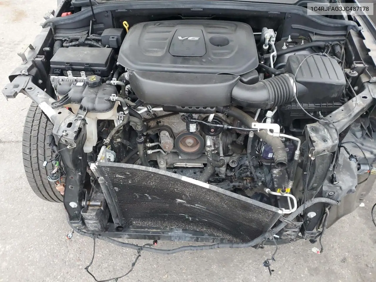 1C4RJFAG3JC487178 2018 Jeep Grand Cherokee Laredo