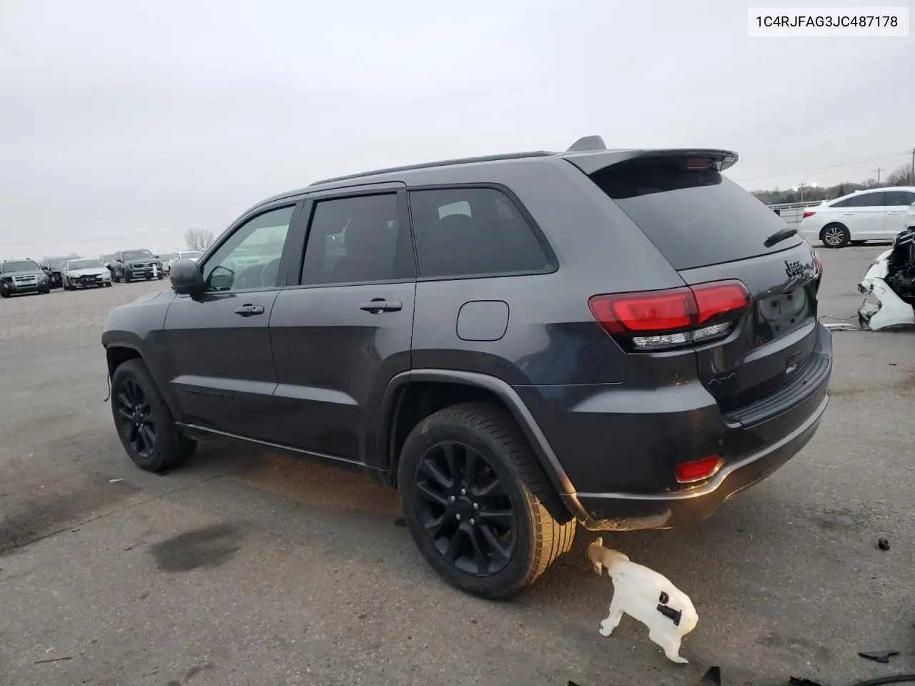 1C4RJFAG3JC487178 2018 Jeep Grand Cherokee Laredo