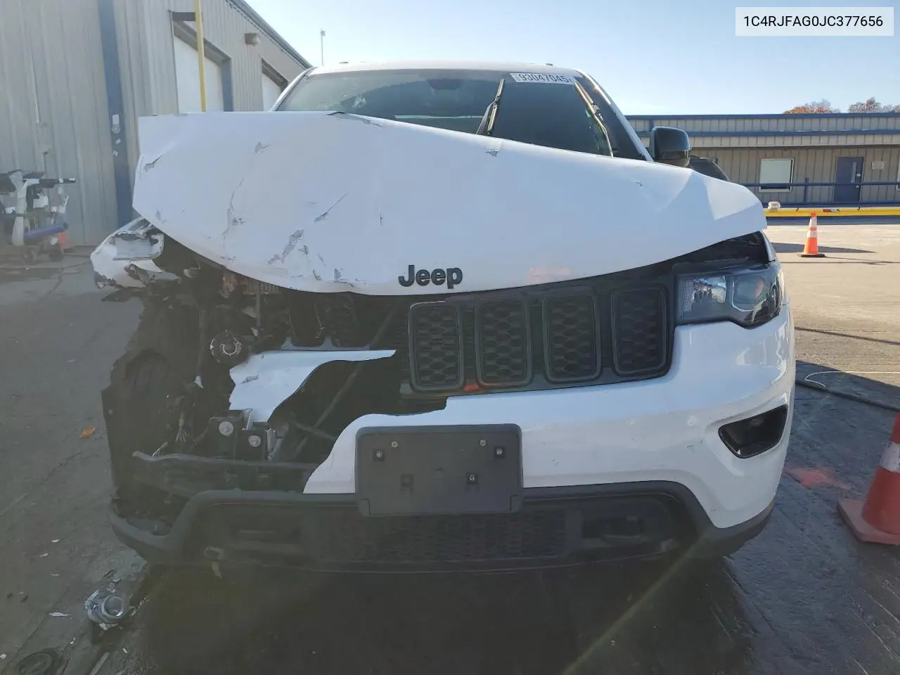 1C4RJFAG0JC377656 2018 Jeep Grand Cherokee Laredo
