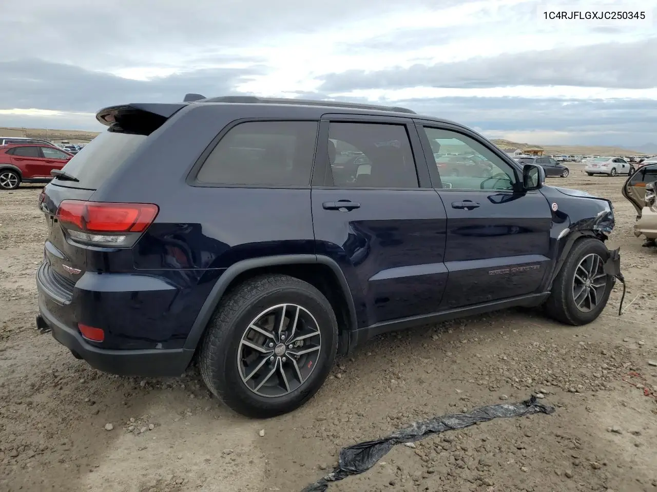 1C4RJFLGXJC250345 2018 Jeep Grand Cherokee Trailhawk