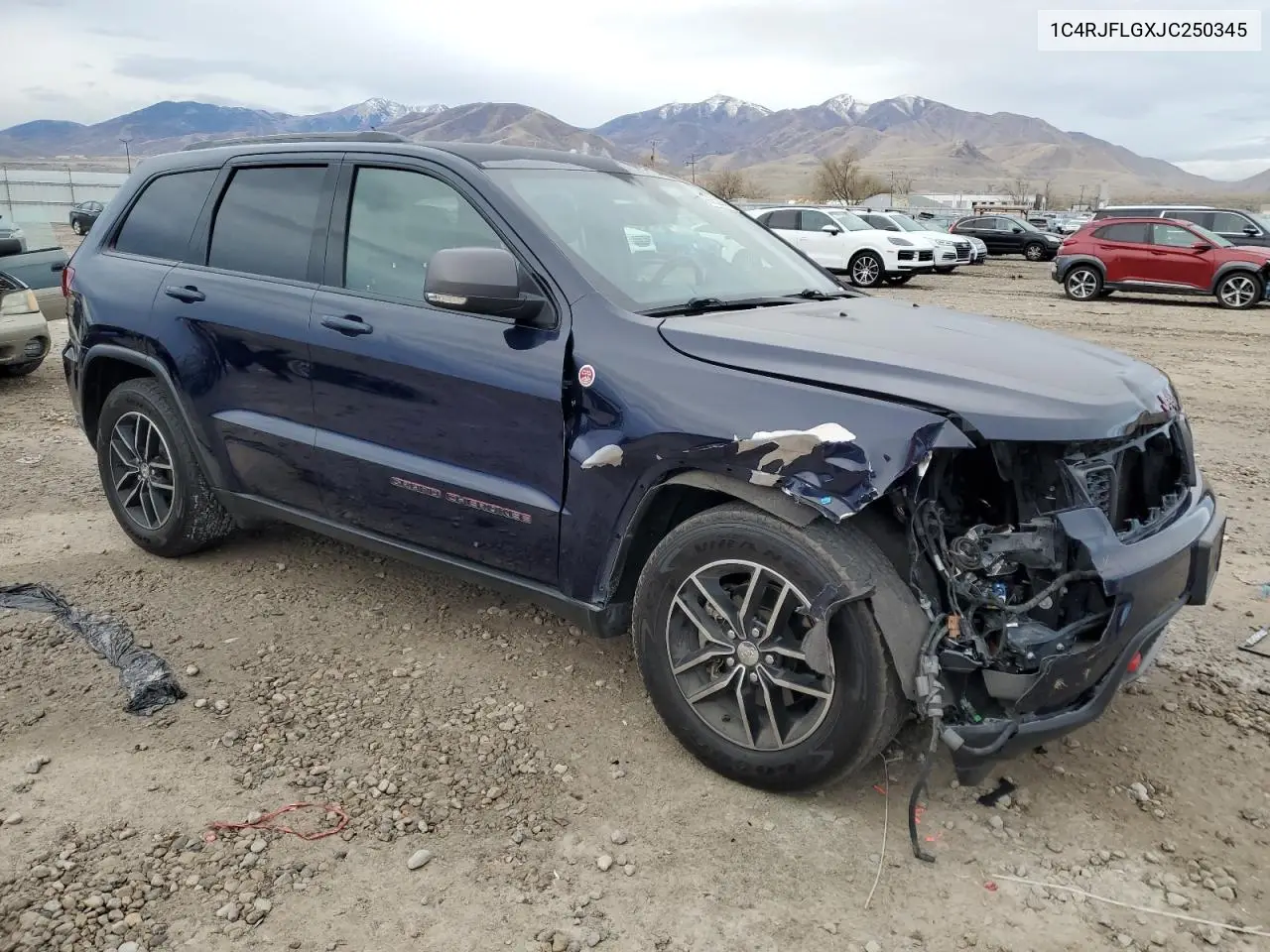 1C4RJFLGXJC250345 2018 Jeep Grand Cherokee Trailhawk