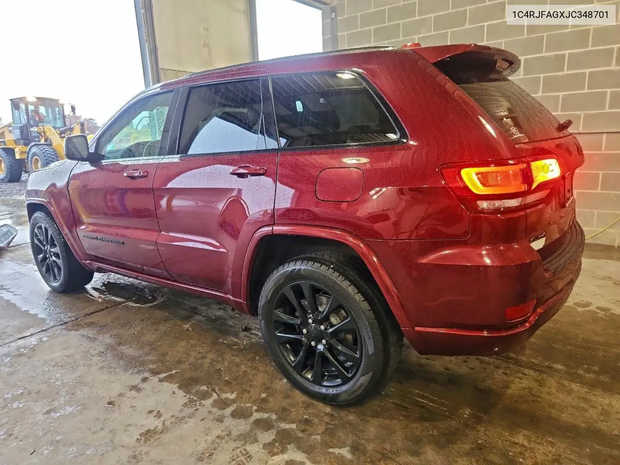 1C4RJFAGXJC348701 2018 Jeep Grand Cherokee Laredo