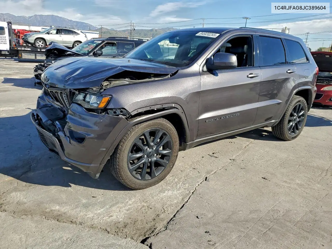 1C4RJFAG8JC389604 2018 Jeep Grand Cherokee Laredo