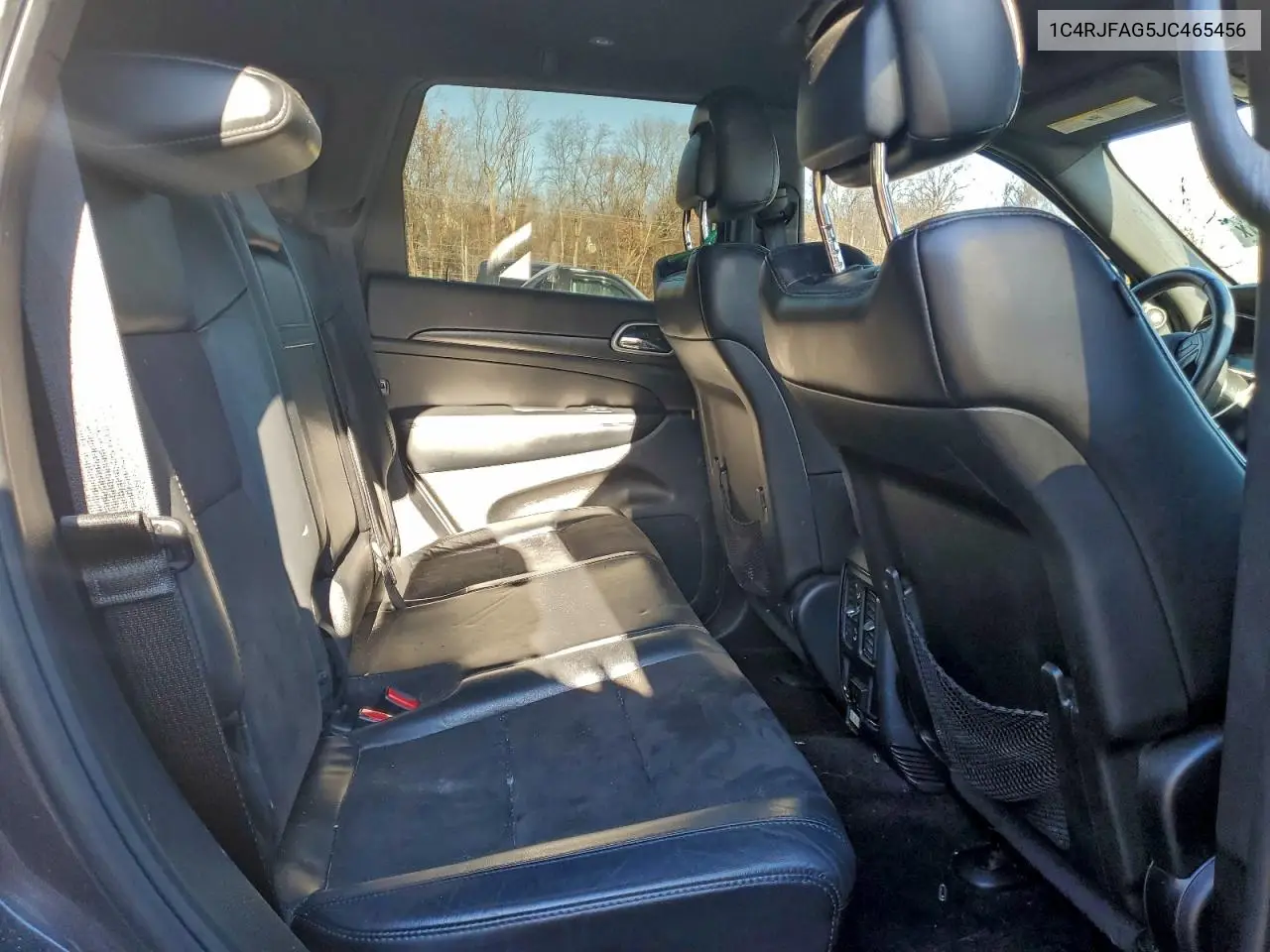 1C4RJFAG5JC465456 2018 Jeep Grand Cherokee Laredo