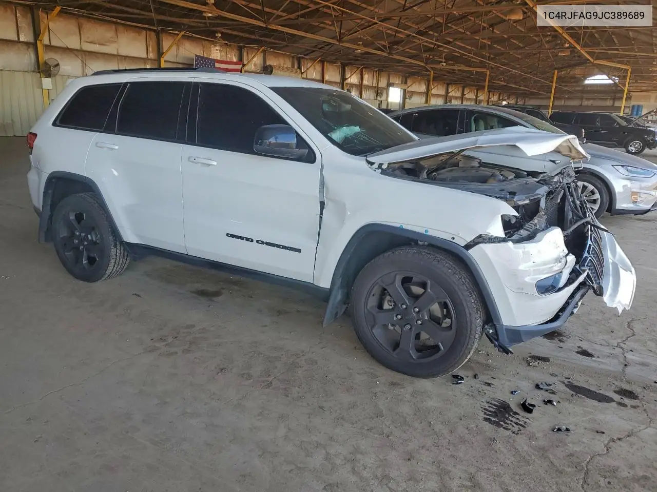 1C4RJFAG9JC389689 2018 Jeep Grand Cherokee Laredo
