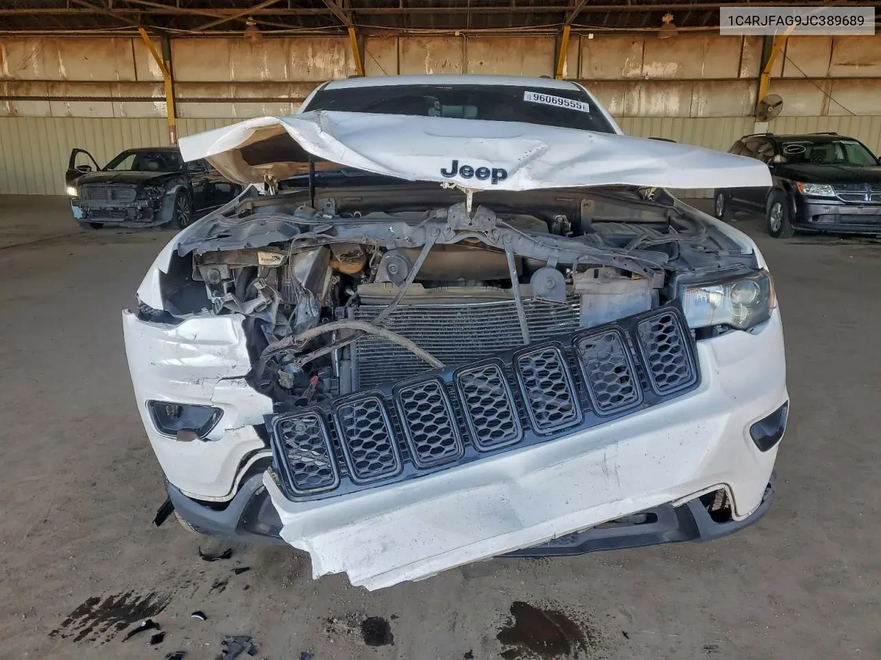 1C4RJFAG9JC389689 2018 Jeep Grand Cherokee Laredo