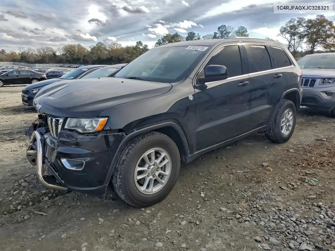 1C4RJFAGXJC328321 2018 Jeep Grand Cherokee Laredo