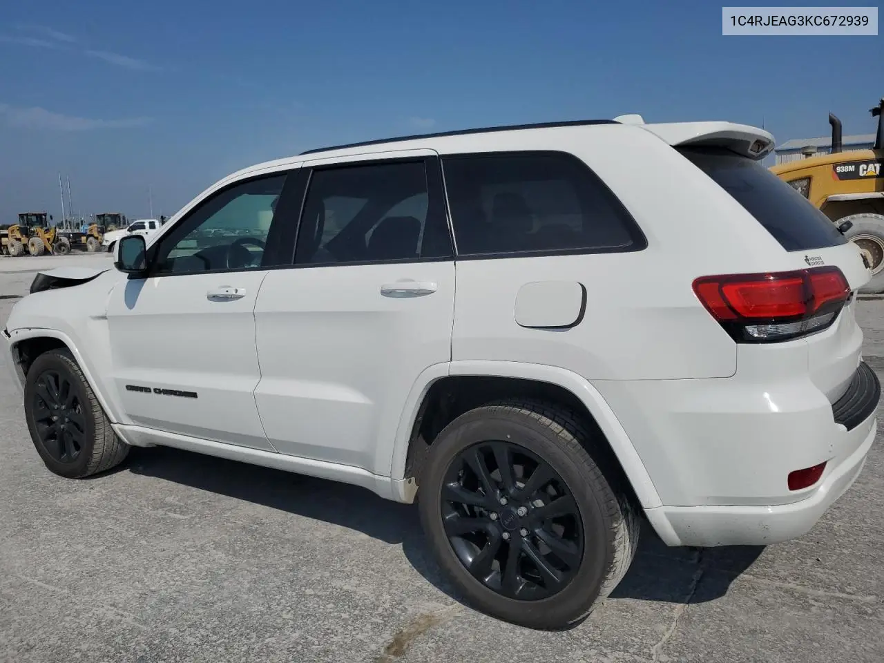 1C4RJEAG3KC672939 2019 Jeep Grand Cherokee Laredo