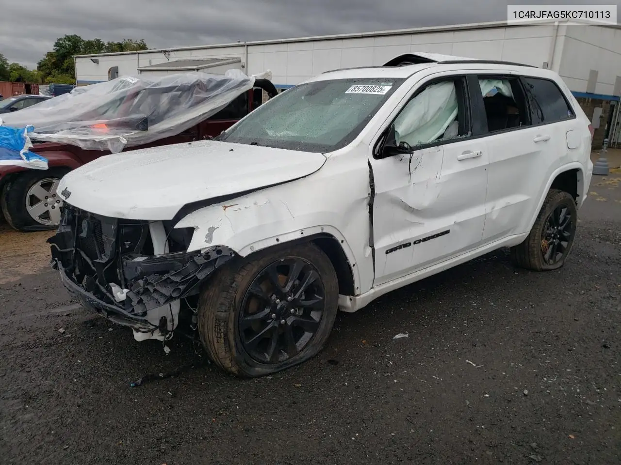 1C4RJFAG5KC710113 2019 Jeep Grand Cherokee Laredo