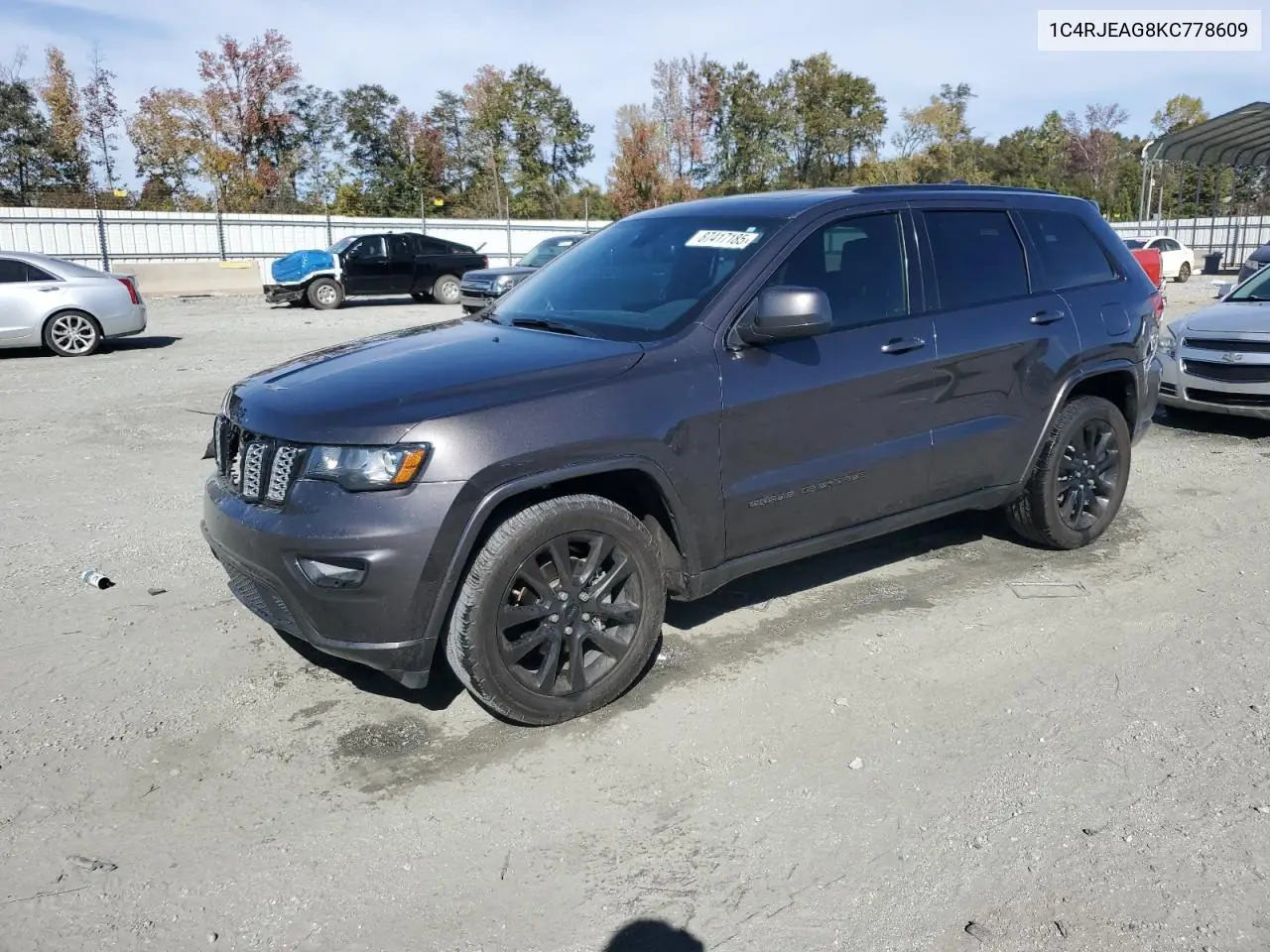 1C4RJEAG8KC778609 2019 Jeep Grand Cherokee Laredo