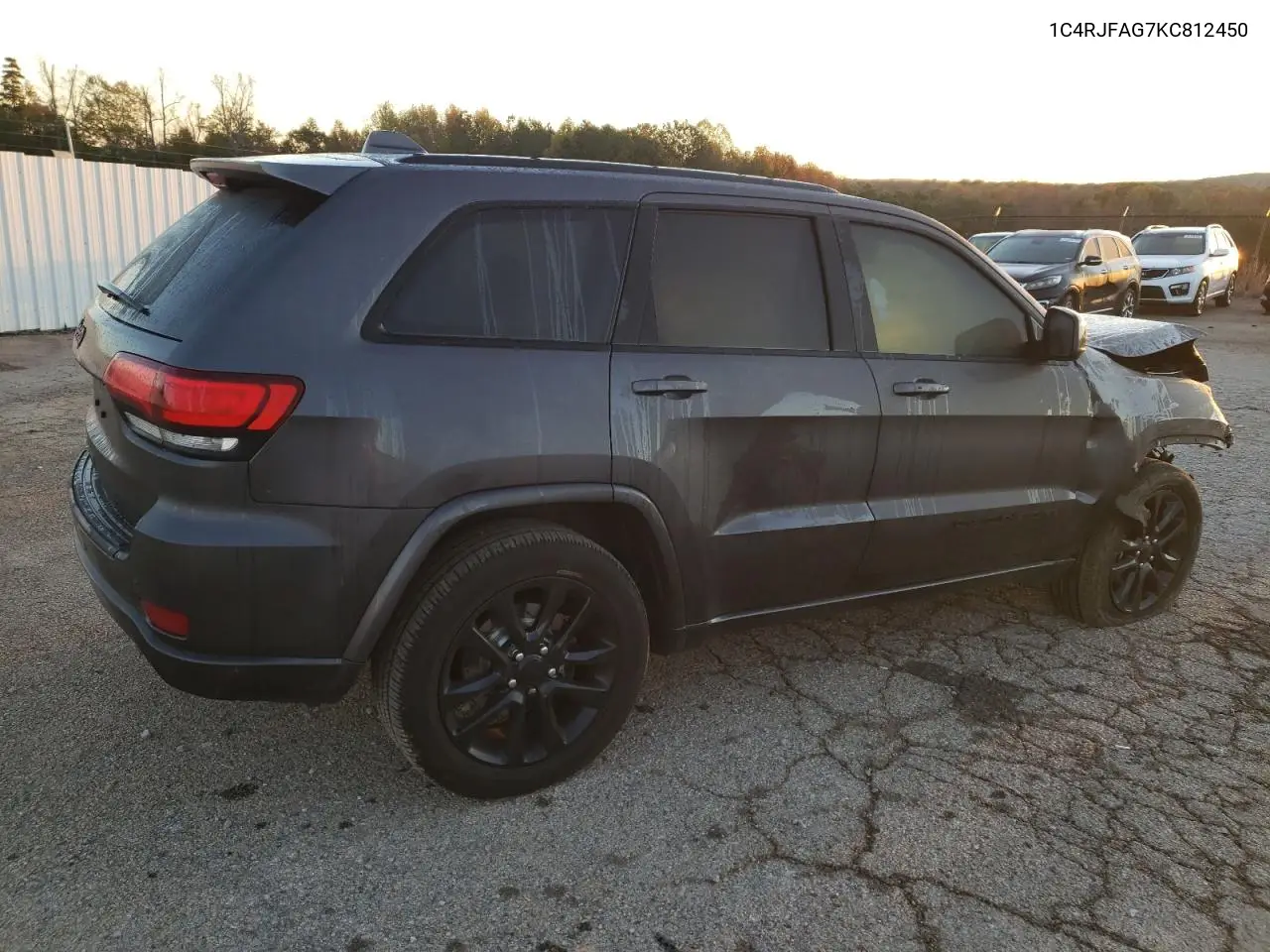 1C4RJFAG7KC812450 2019 Jeep Grand Cherokee Laredo