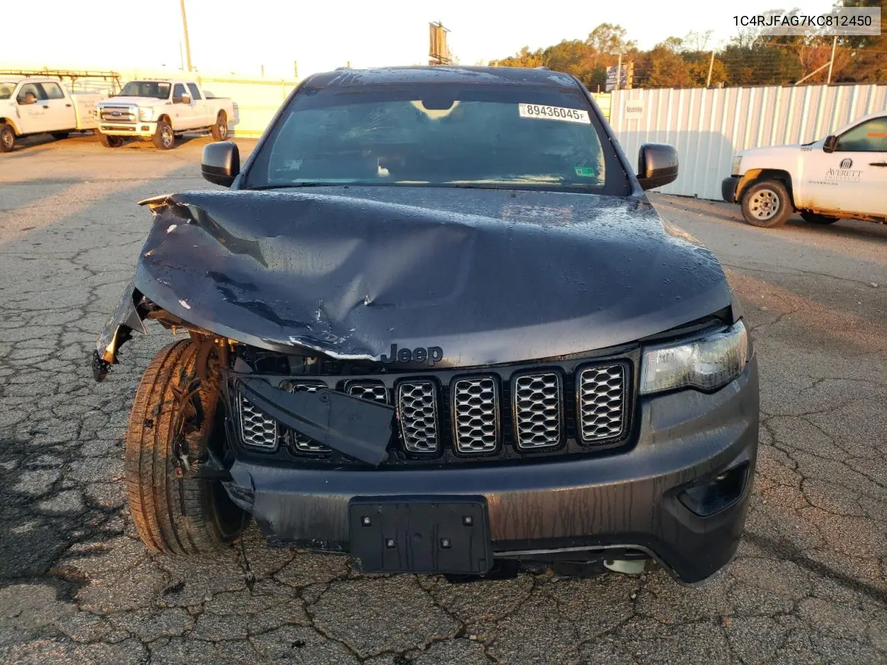 1C4RJFAG7KC812450 2019 Jeep Grand Cherokee Laredo