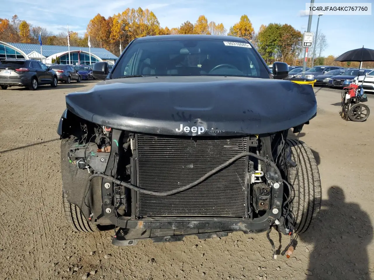 1C4RJFAG4KC767760 2019 Jeep Grand Cherokee Laredo