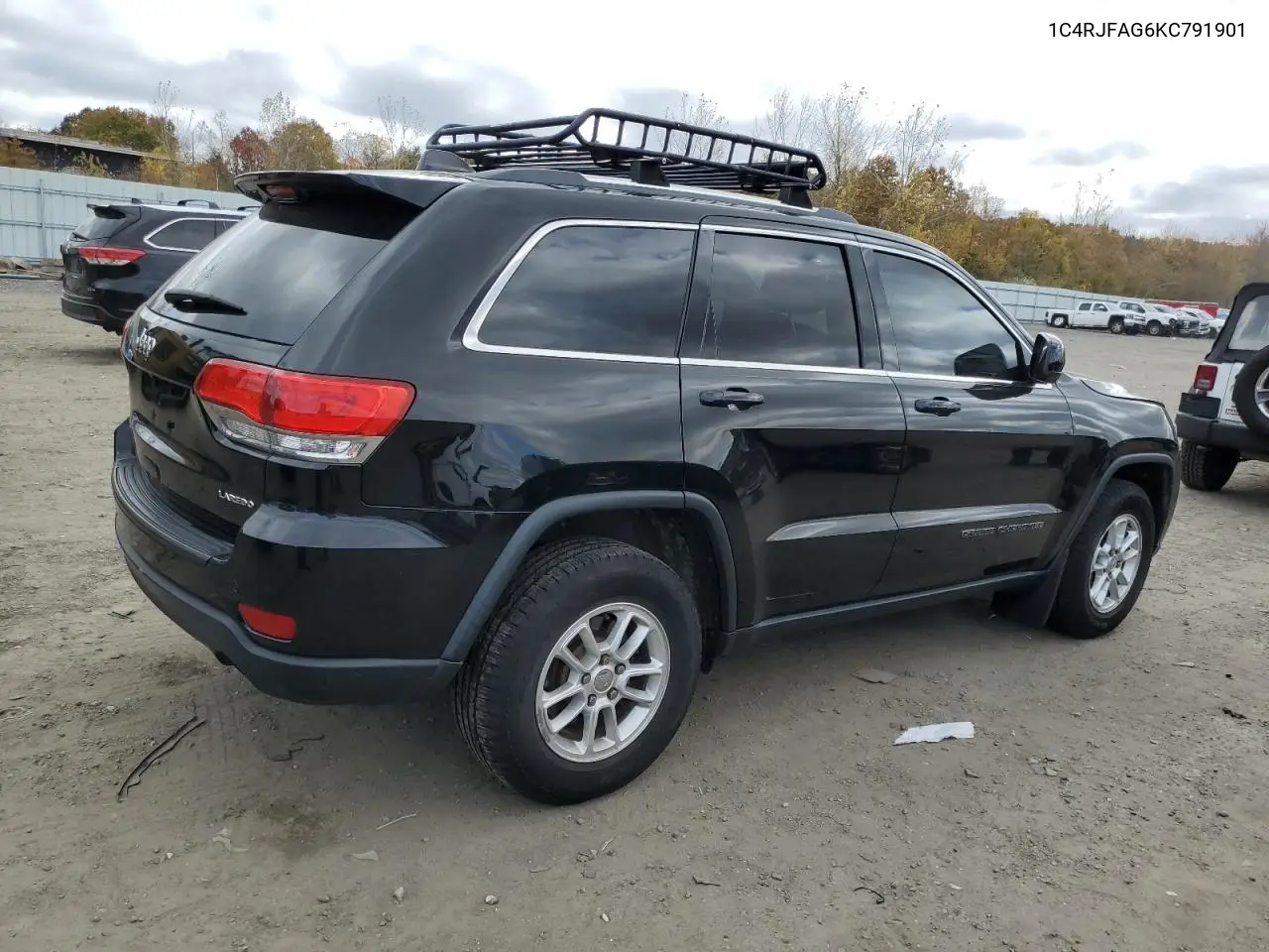 1C4RJFAG6KC791901 2019 Jeep Grand Cherokee Laredo