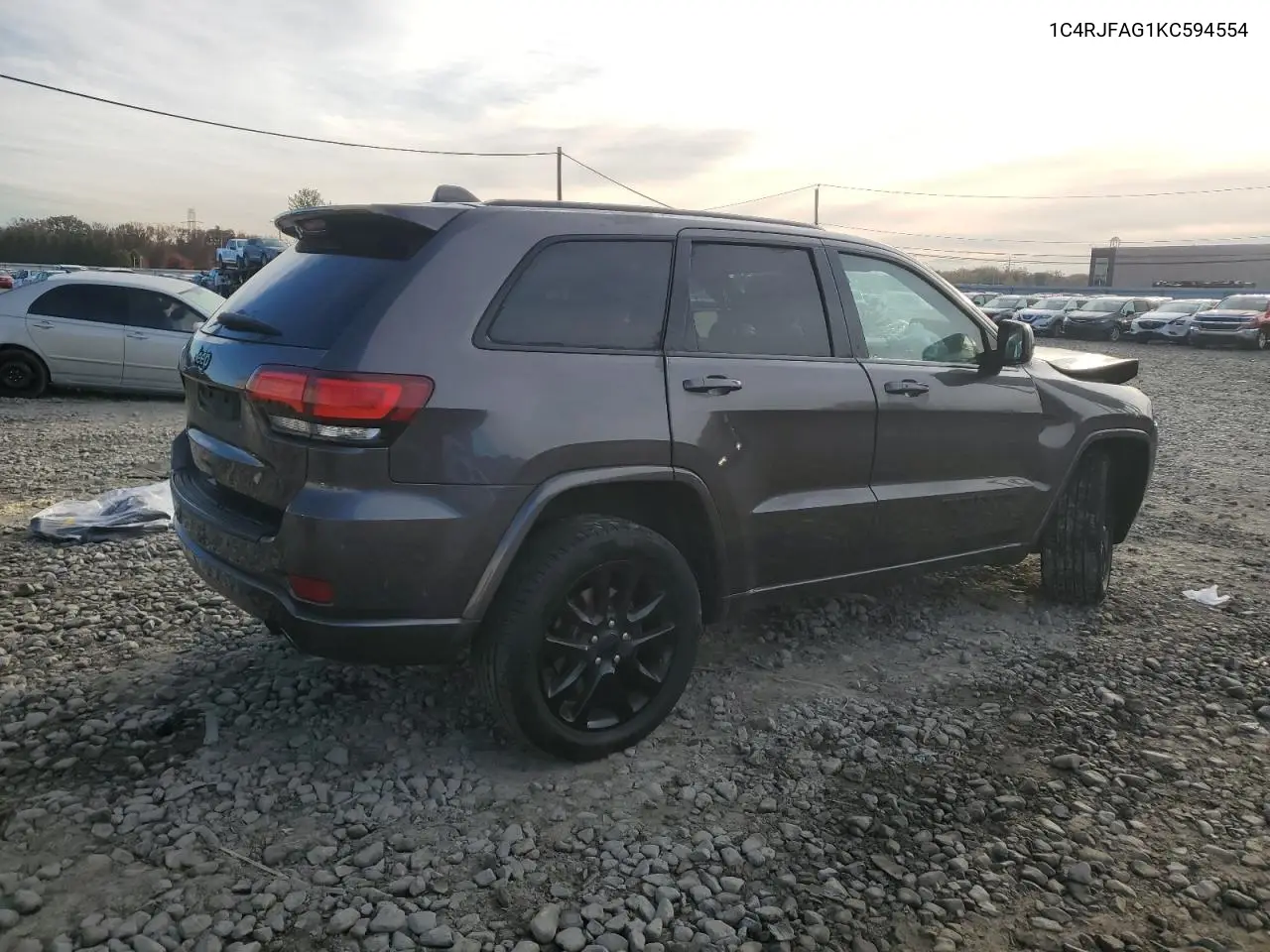 1C4RJFAG1KC594554 2019 Jeep Grand Cherokee Laredo