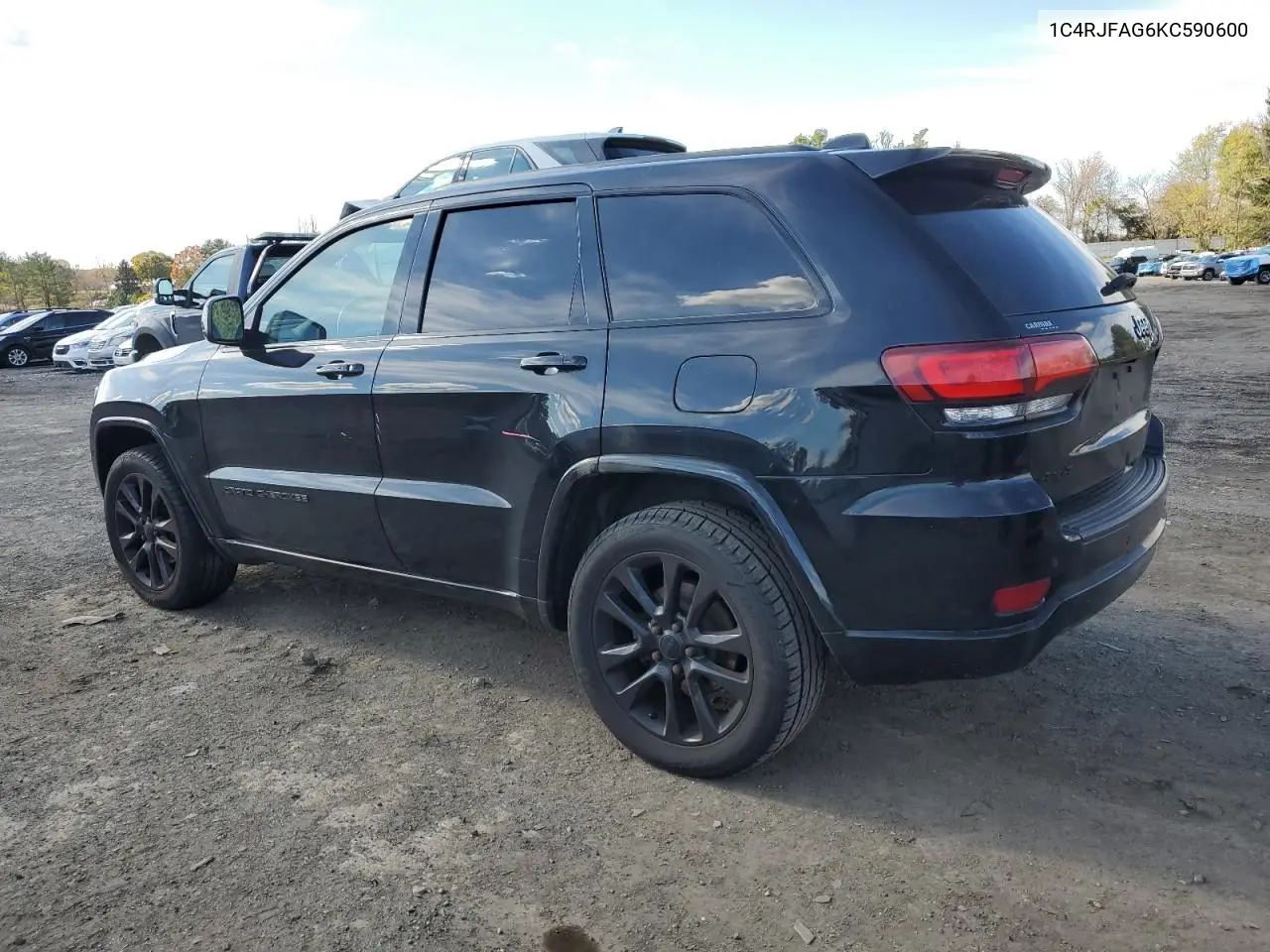1C4RJFAG6KC590600 2019 Jeep Grand Cherokee Laredo