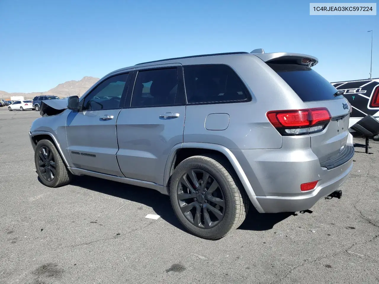 1C4RJEAG3KC597224 2019 Jeep Grand Cherokee Laredo