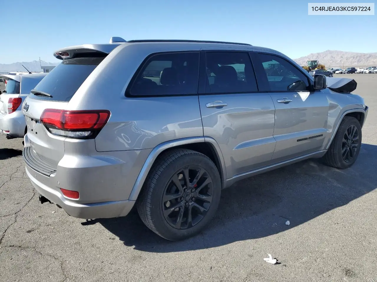 1C4RJEAG3KC597224 2019 Jeep Grand Cherokee Laredo