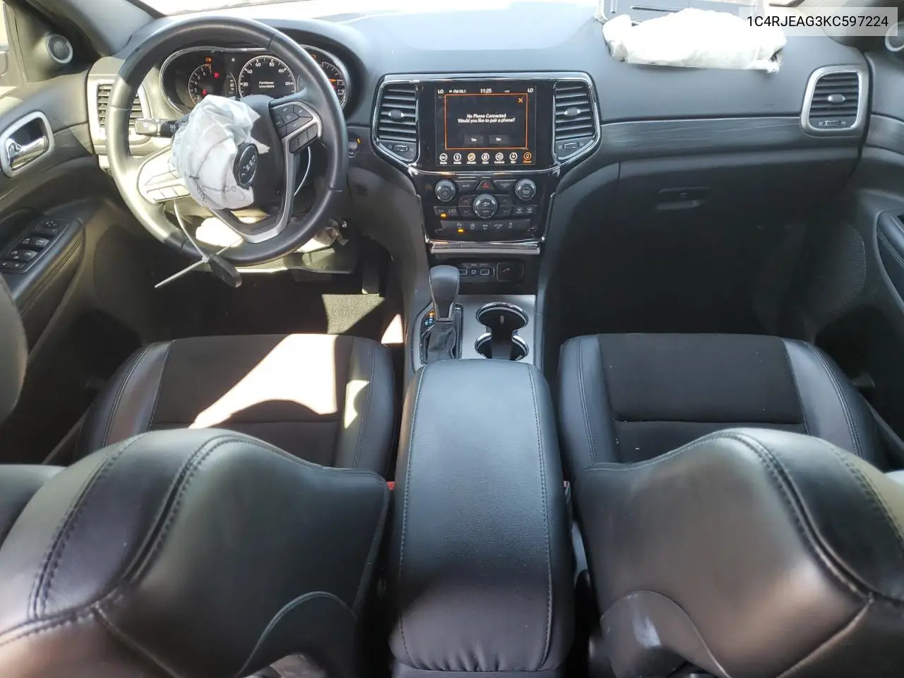 1C4RJEAG3KC597224 2019 Jeep Grand Cherokee Laredo