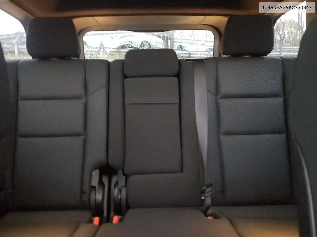 1C4RJFAG9KC730347 2019 Jeep Grand Cherokee Laredo