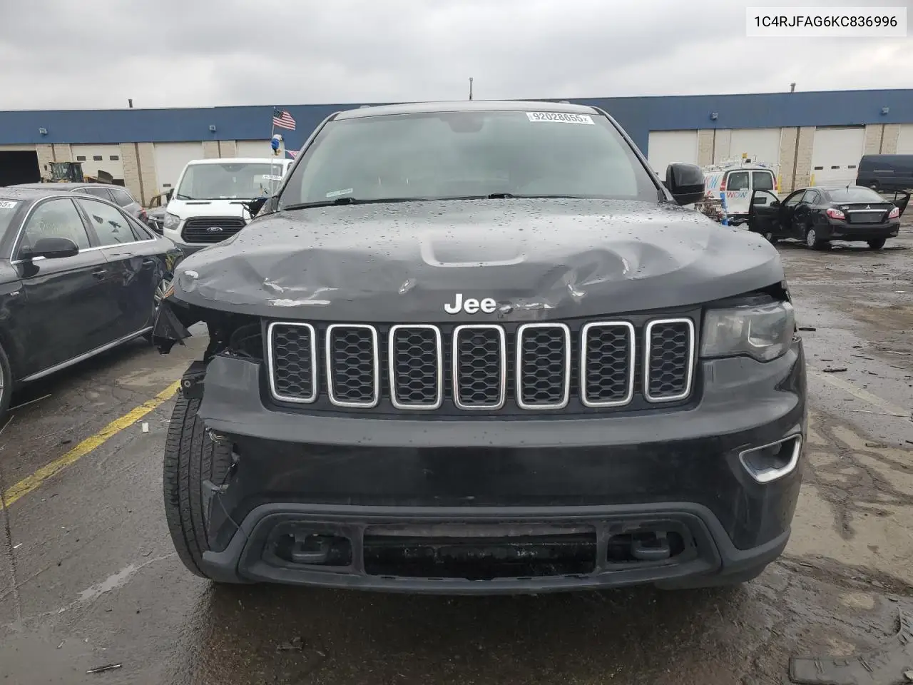 1C4RJFAG6KC836996 2019 Jeep Grand Cherokee Laredo