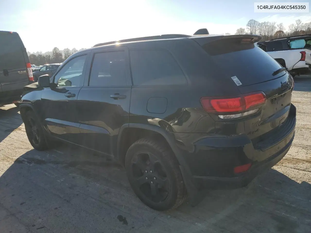 1C4RJFAG4KC545350 2019 Jeep Grand Cherokee Laredo