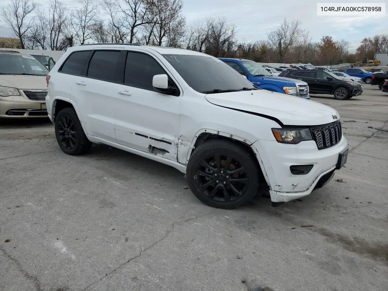 1C4RJFAG0KC578958 2019 Jeep Grand Cherokee Laredo