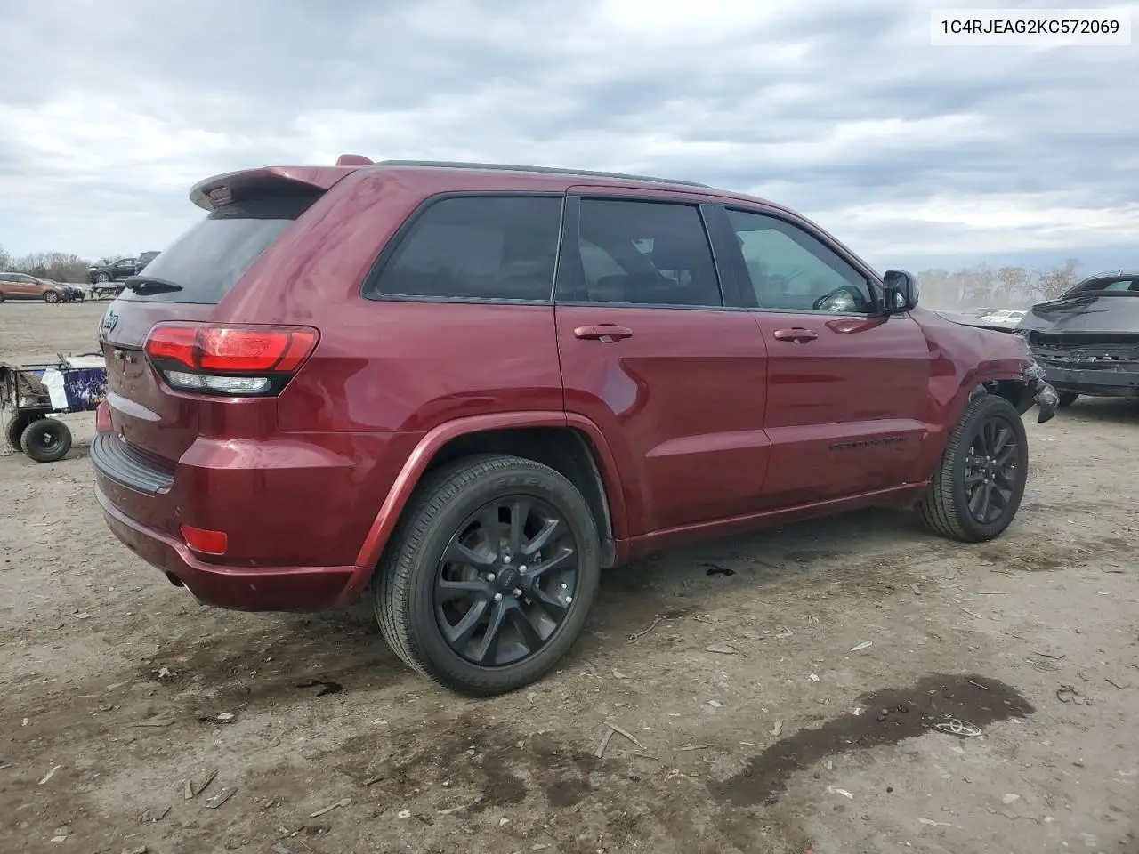 1C4RJEAG2KC572069 2019 Jeep Grand Cherokee Laredo