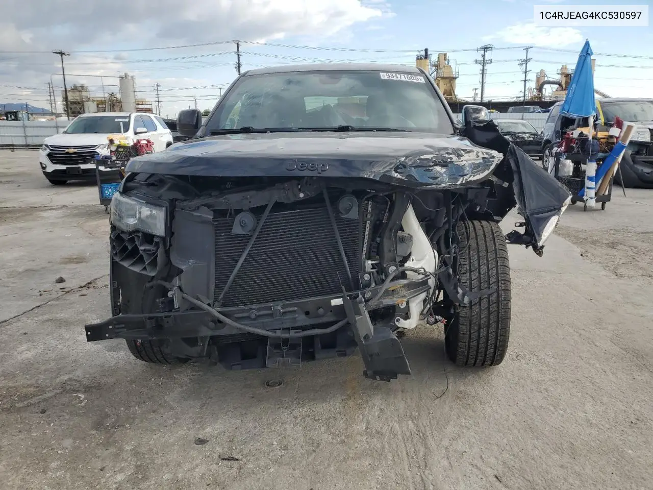 1C4RJEAG4KC530597 2019 Jeep Grand Cherokee Laredo