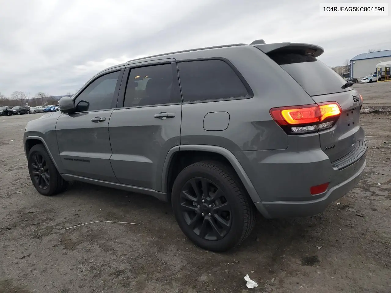 1C4RJFAG5KC804590 2019 Jeep Grand Cherokee Laredo