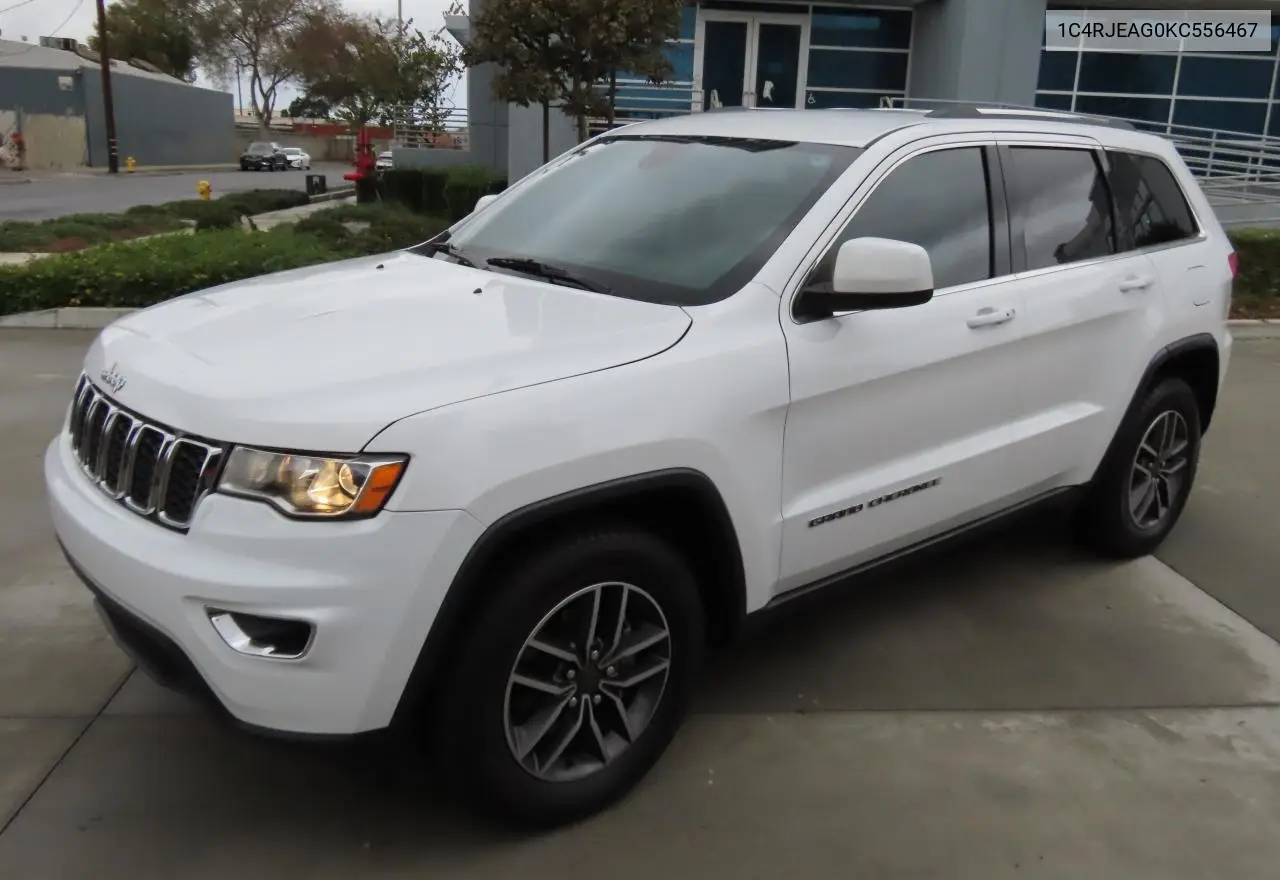 1C4RJEAG0KC556467 2019 Jeep Grand Cherokee Laredo