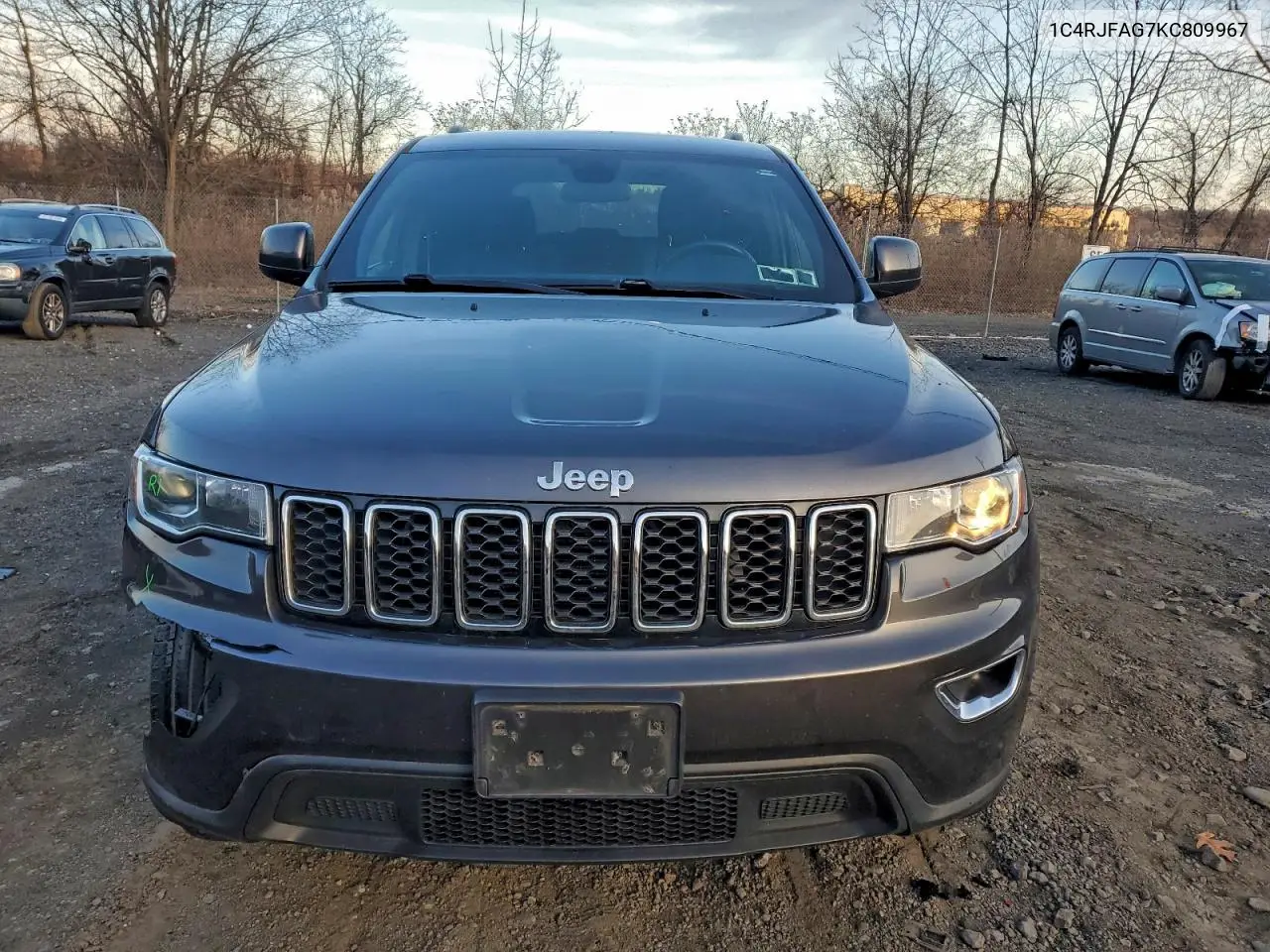 1C4RJFAG7KC809967 2019 Jeep Grand Cherokee Laredo