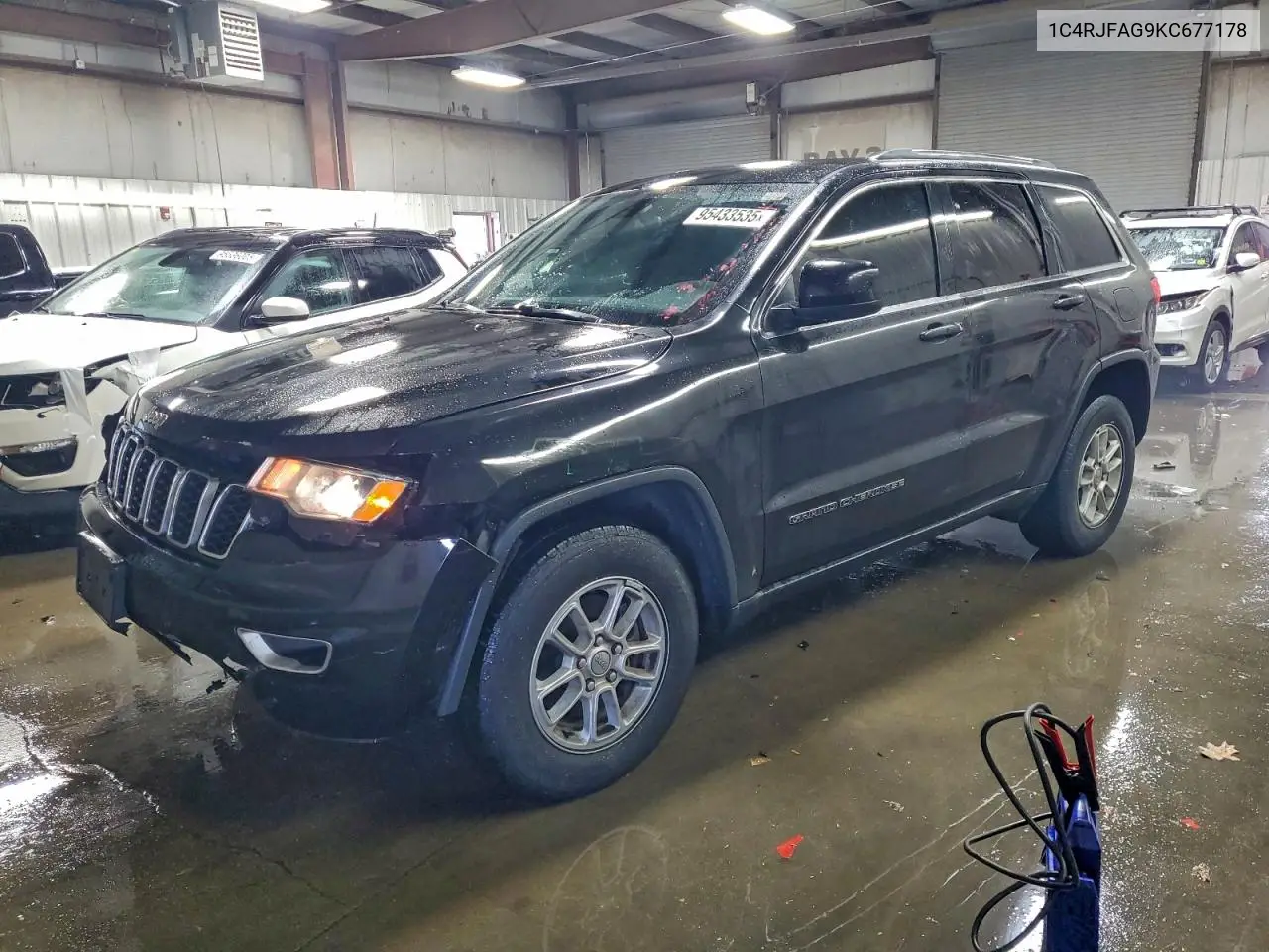 1C4RJFAG9KC677178 2019 Jeep Grand Cherokee Laredo