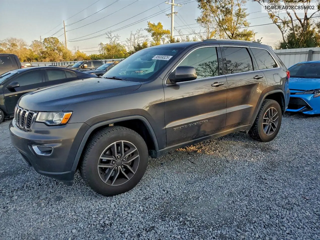 1C4RJEAG2KC856902 2019 Jeep Grand Cherokee Laredo