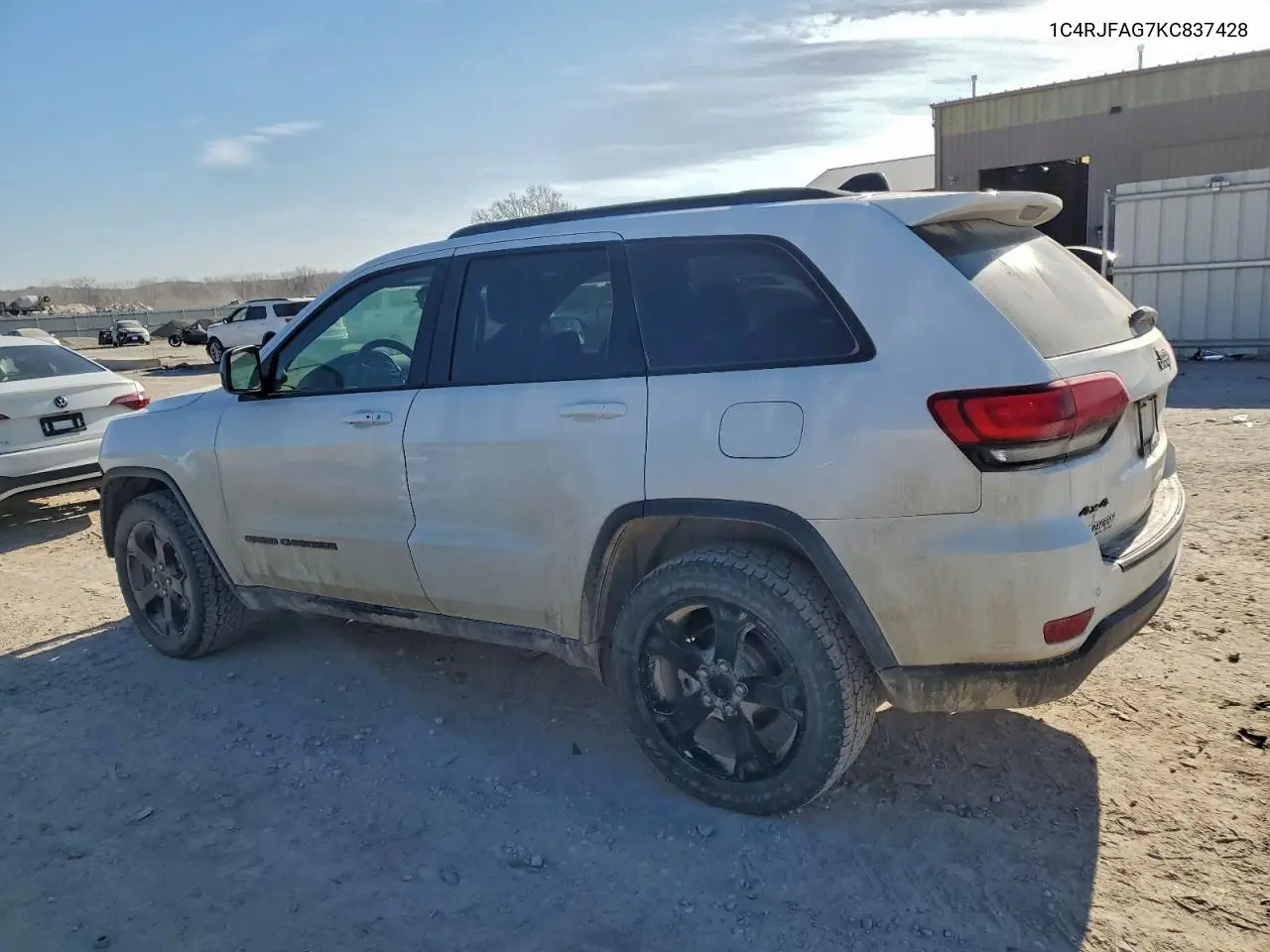 1C4RJFAG7KC837428 2019 Jeep Grand Cherokee Laredo