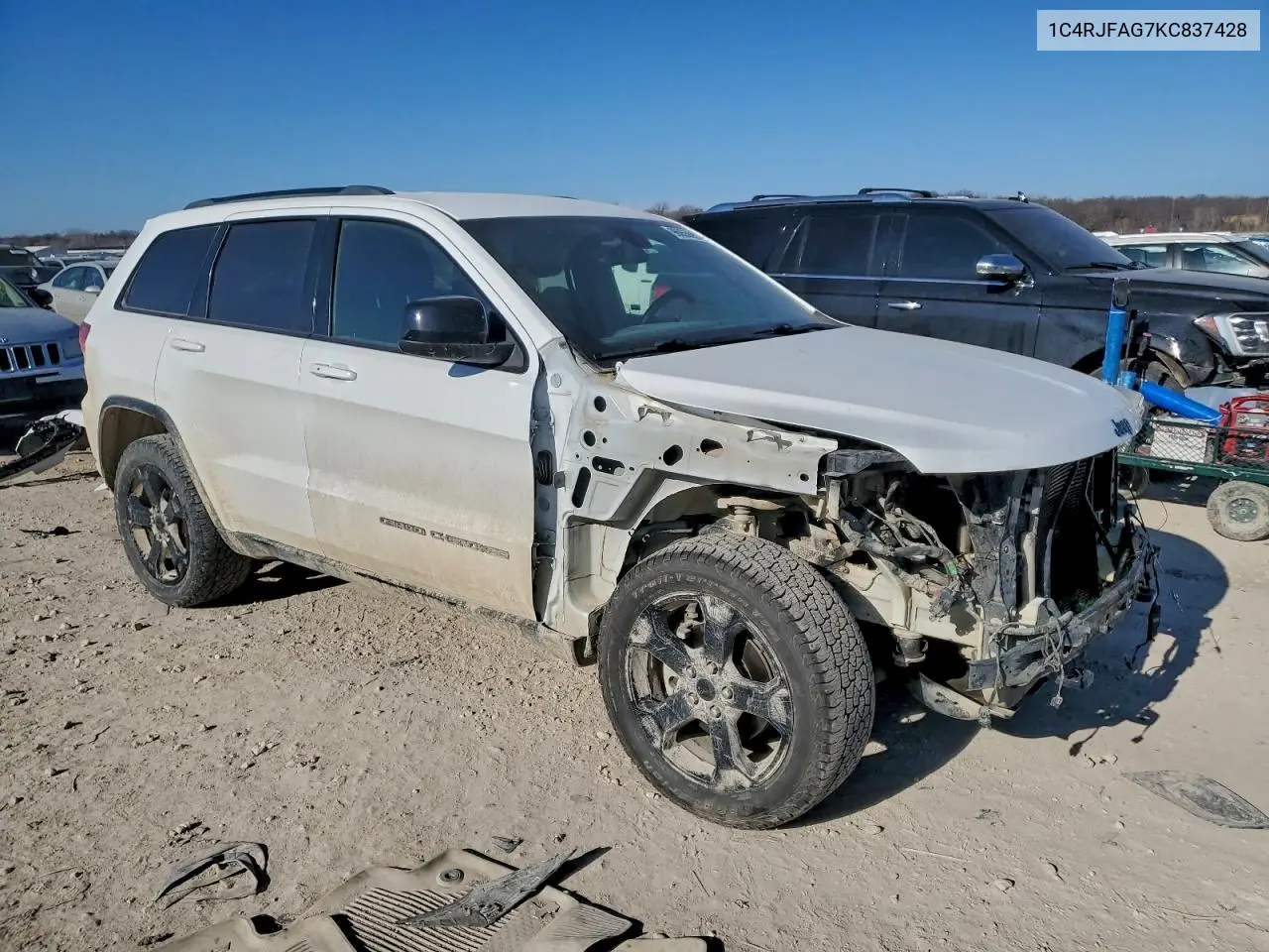 1C4RJFAG7KC837428 2019 Jeep Grand Cherokee Laredo