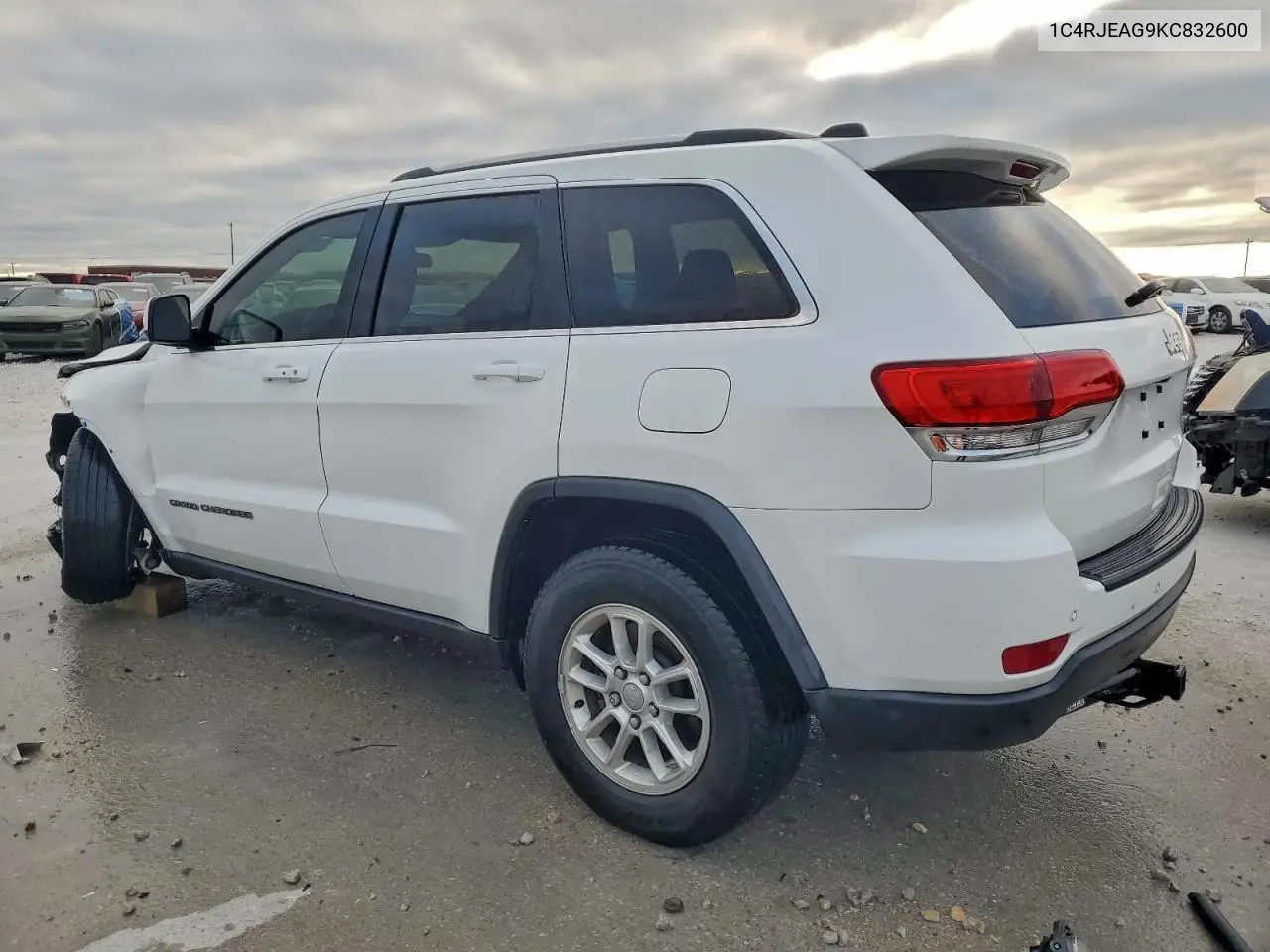 1C4RJEAG9KC832600 2019 Jeep Grand Cherokee Laredo