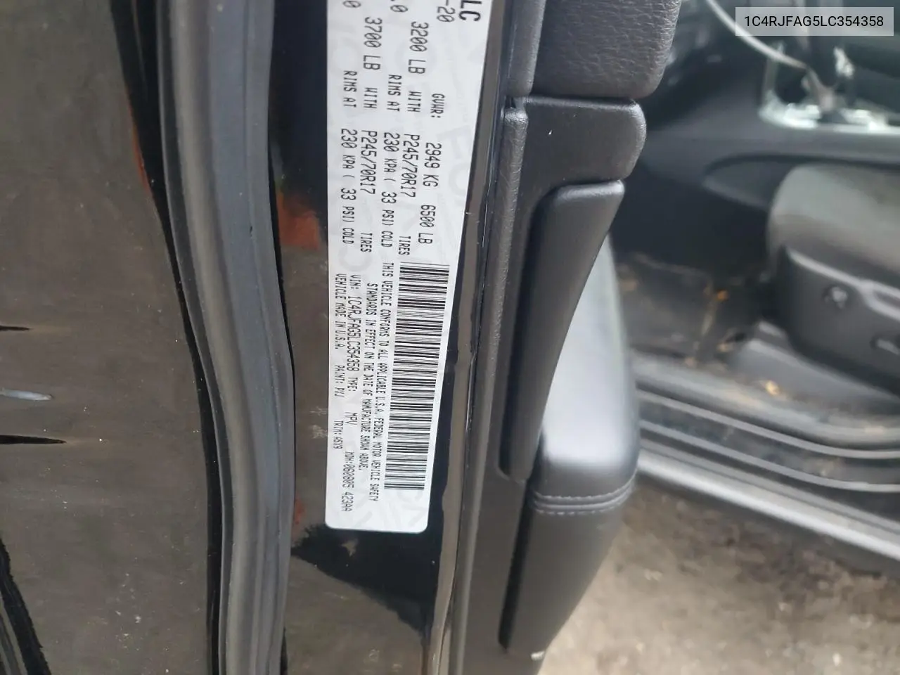 1C4RJFAG5LC354358 2020 Jeep Grand Cherokee Laredo