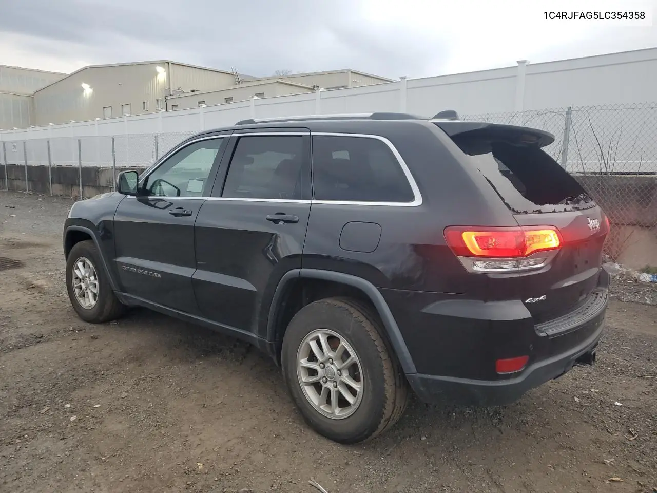 1C4RJFAG5LC354358 2020 Jeep Grand Cherokee Laredo