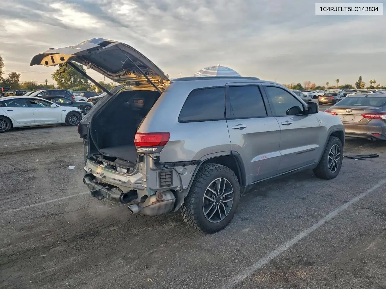 1C4RJFLT5LC143834 2020 Jeep Grand Cherokee Trailhawk