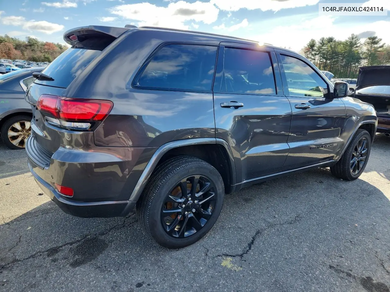 1C4RJFAGXLC424114 2020 Jeep Grand Cherokee Laredo