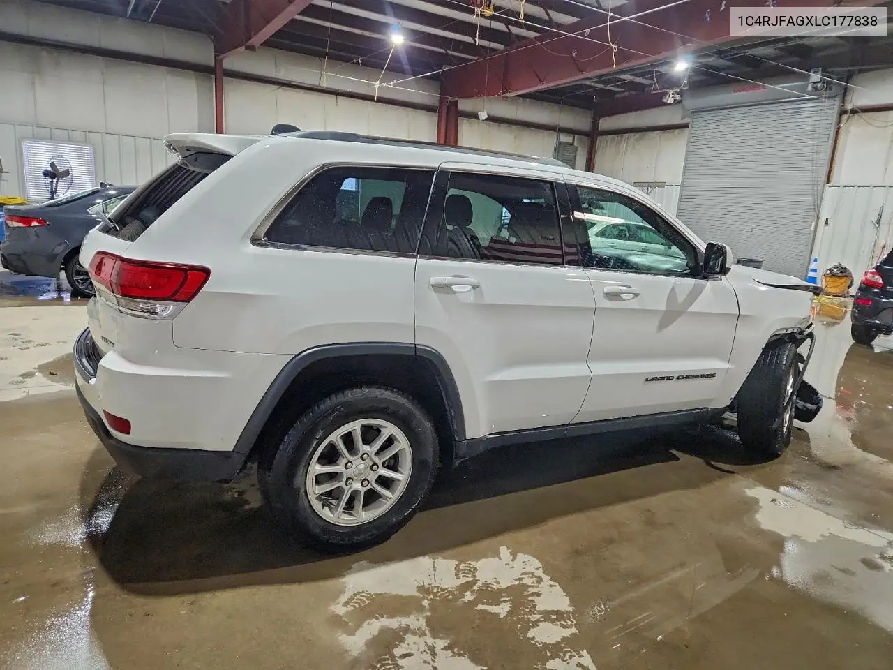 1C4RJFAGXLC177838 2020 Jeep Grand Cherokee Laredo