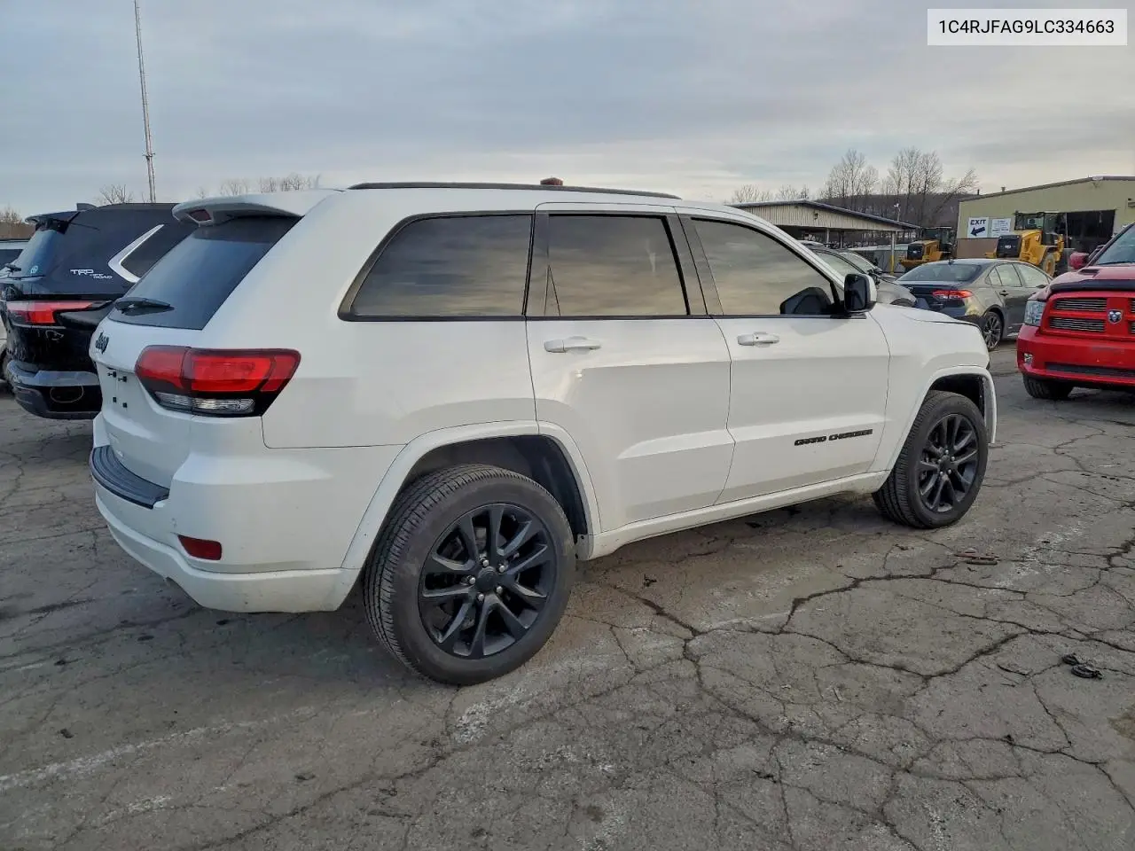 1C4RJFAG9LC334663 2020 Jeep Grand Cherokee Laredo