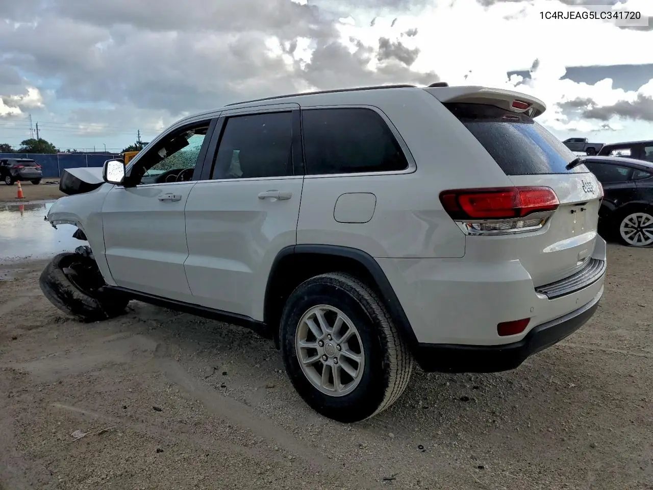 1C4RJEAG5LC341720 2020 Jeep Grand Cherokee Laredo