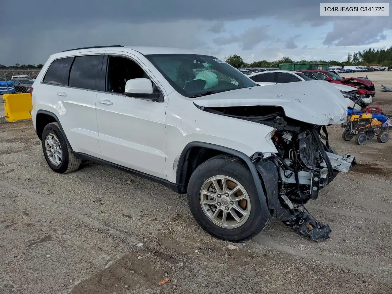 1C4RJEAG5LC341720 2020 Jeep Grand Cherokee Laredo