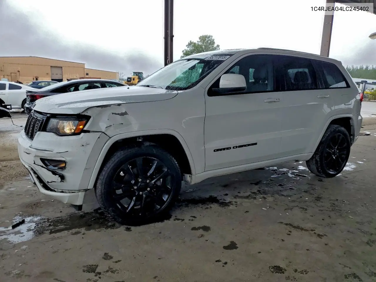 1C4RJEAG4LC245402 2020 Jeep Grand Cherokee Laredo