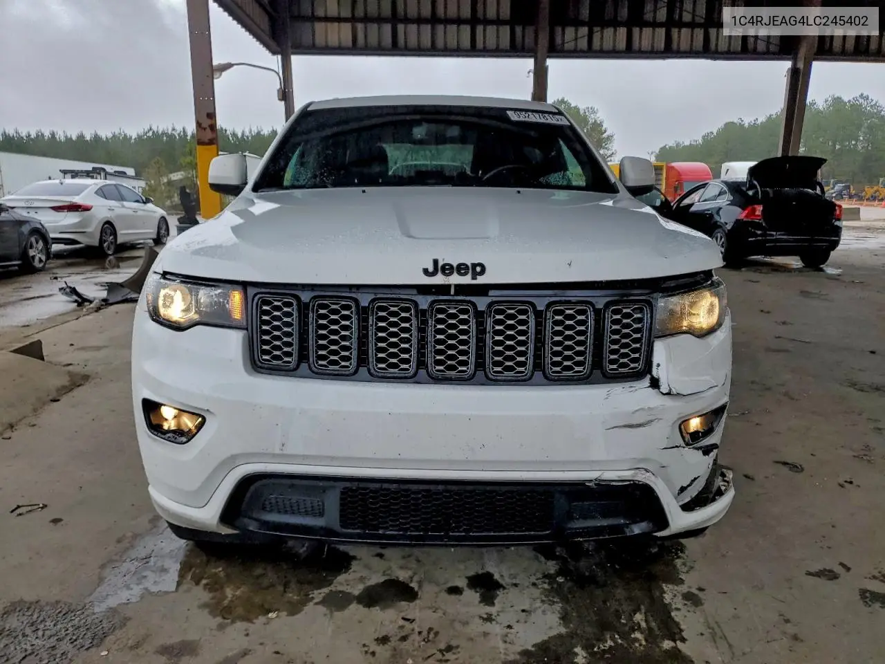 1C4RJEAG4LC245402 2020 Jeep Grand Cherokee Laredo