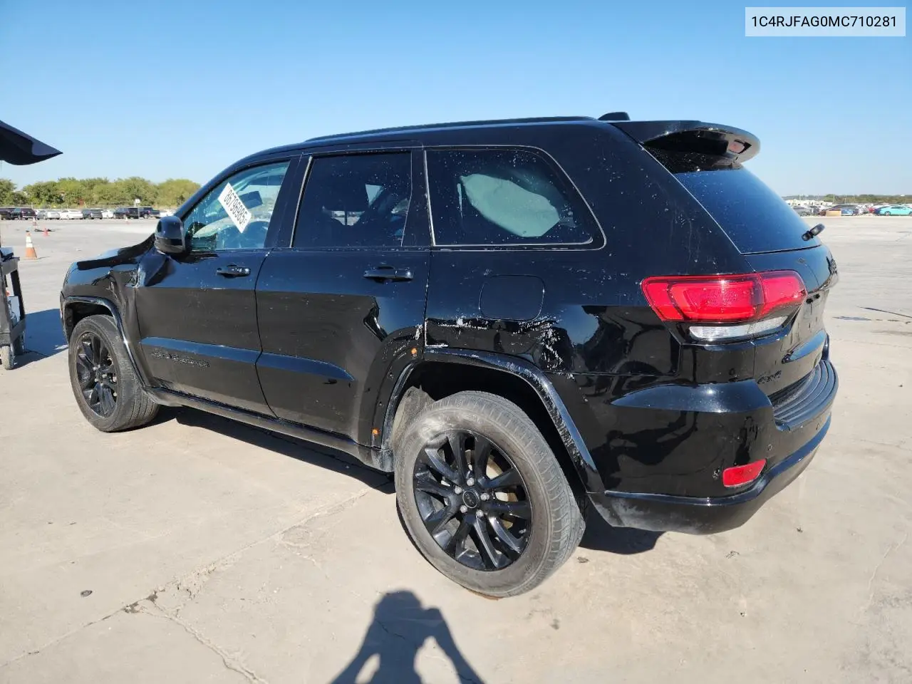1C4RJFAG0MC710281 2021 Jeep Grand Cherokee Laredo