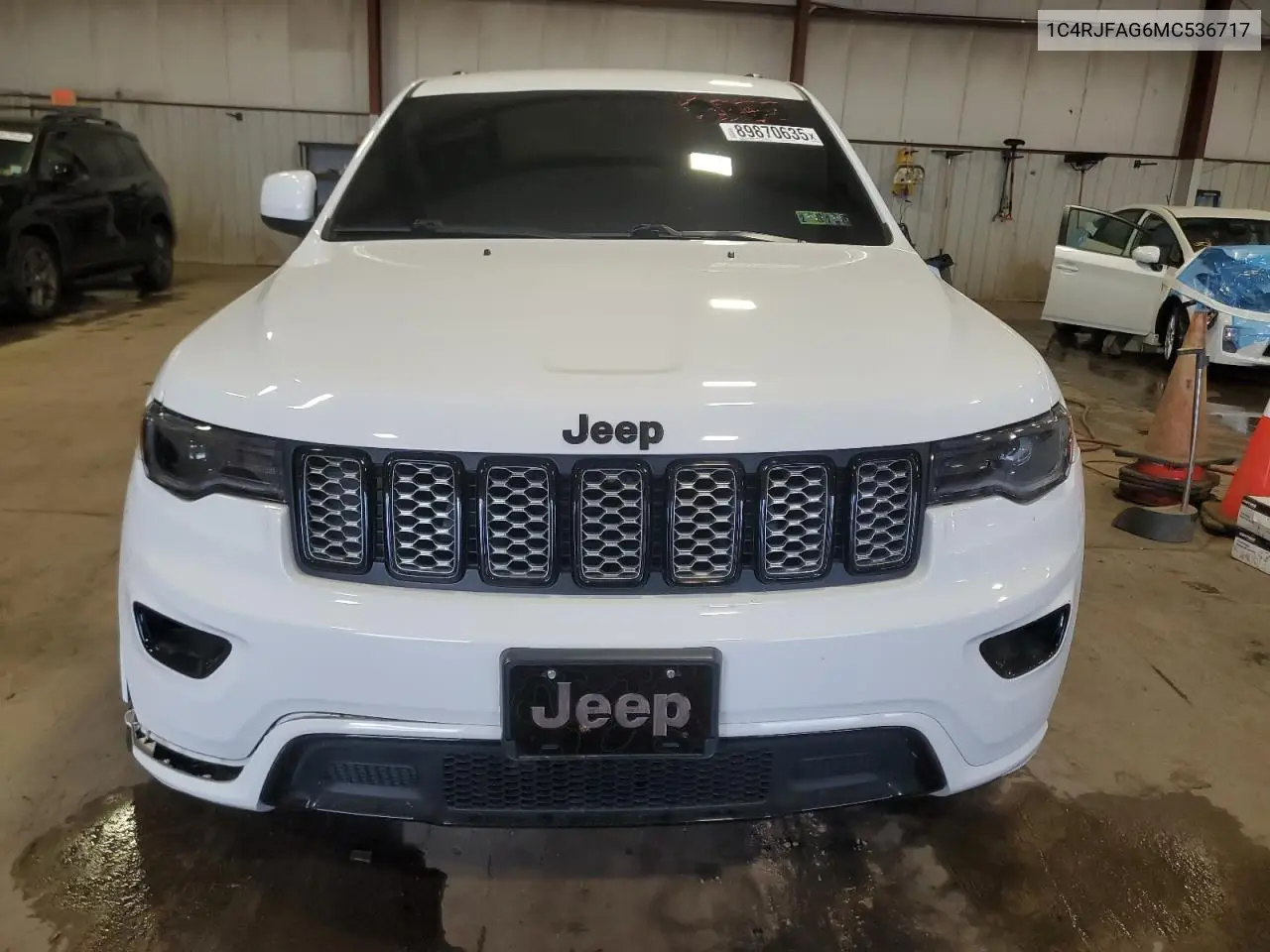 1C4RJFAG6MC536717 2021 Jeep Grand Cherokee Laredo
